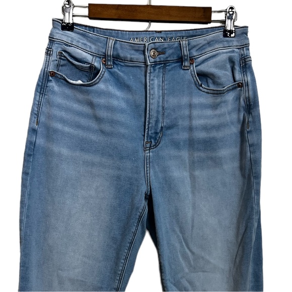 AEO • High Rise Mom Jean - Picture 2 of 8